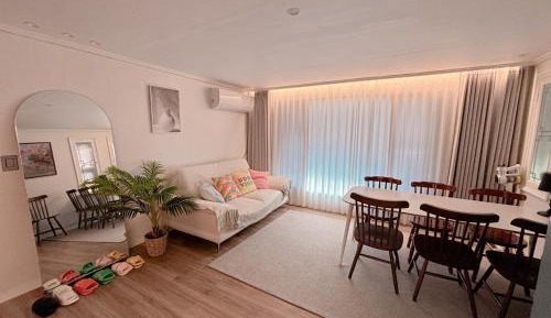 Three-Bedroom Holiday Home 