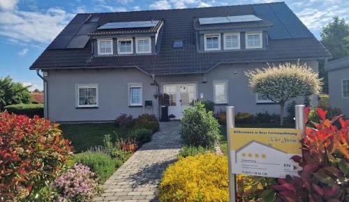 One-Bedroom Apartment with Balcony
