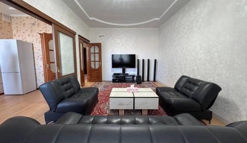 Three-Bedroom Apartment with Balcony