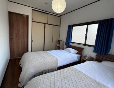 Twin Room with Shared Bathroom
