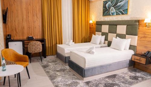 Superior Deluxe Double or Twin Room 