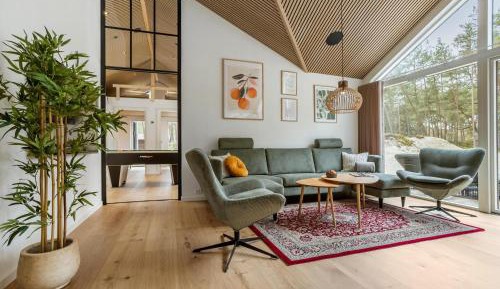 Five-Bedroom Holiday Home