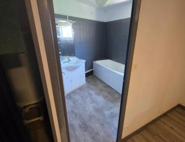 Superior One-Bedroom Apartment
