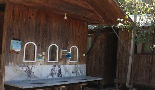 Tree House Triple Room