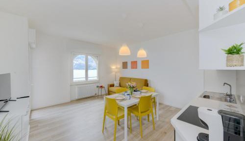 Apartment with Lake View