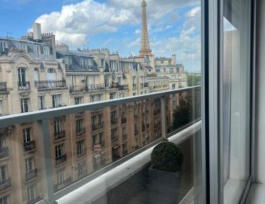 One-Bedroom Apartment with Terrace