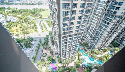 Two-Bedroom Apartment with Balcony