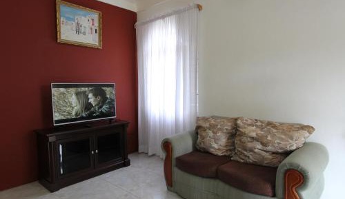 Renovated Three-Bedroom Villa