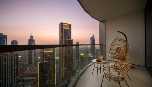 Two-Bedroom Deluxe Apartment with Balcony