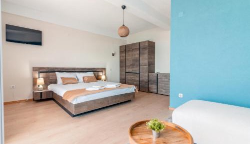 Luxury Triple Room