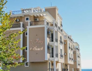 One-Bedroom Apartment with Balcony and Sea View