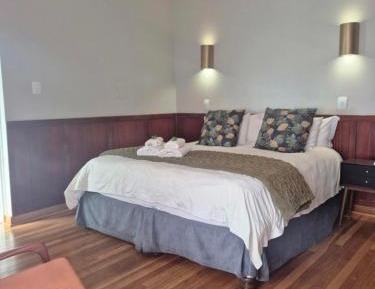 Deluxe Double or Twin Room with Garden View