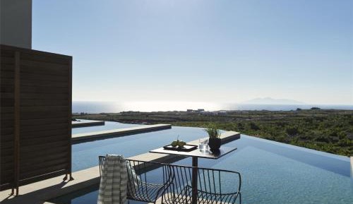 Lava Suite with Private Pool and Sea View