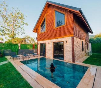 One-Bedroom Villa