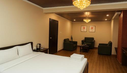 Deluxe Suite