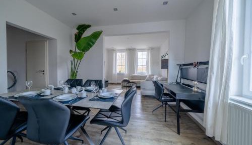 Apartment - Split Level