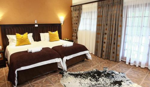 Standard Twin Room with Garden View