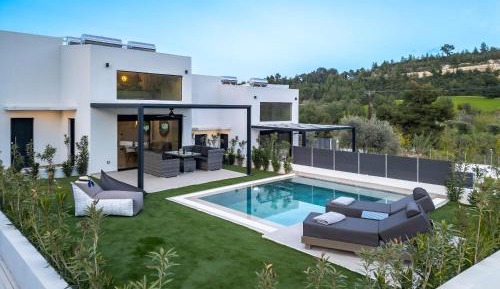 Villa with Private Pool