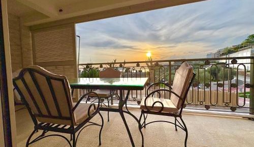 Two-Bedroom Apartment with Balcony and Sea View