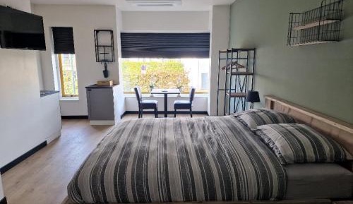 Double Room with Private Bathroom