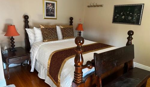 Superior Queen Suite