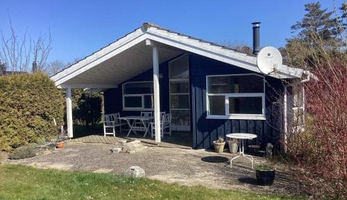 Three-Bedroom Holiday Home 