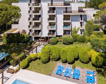 Apartment with Terrace