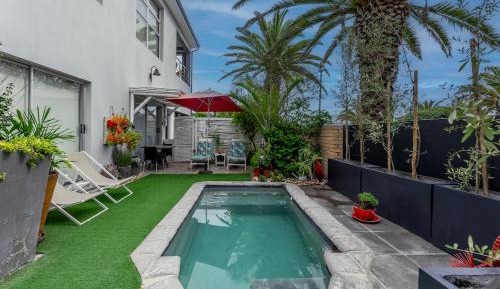 Apartment with Garden View