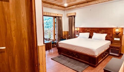 Deluxe King Room