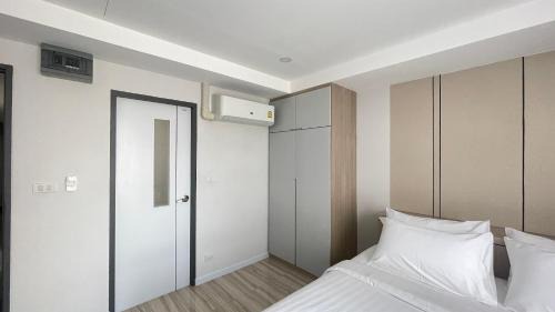 Standard Double High Floor