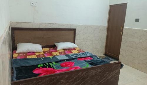 Single Room with Private Bathroom