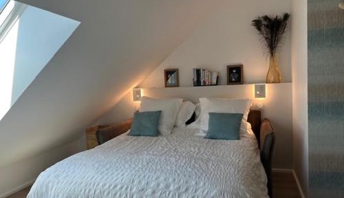 Deluxe Double Room with Shower