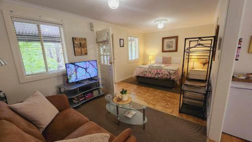 Lily Cottage