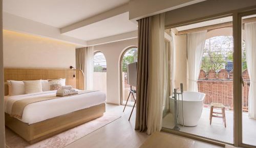 Suite with Balcony