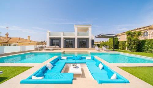Villa with Private Pool
