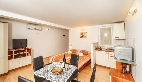 Studio Apartment with Sea View