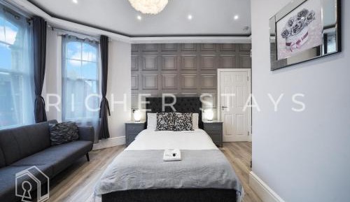 Triple Room with Private Bathroom
