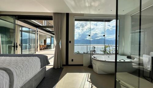 Superior Suite with Sea View