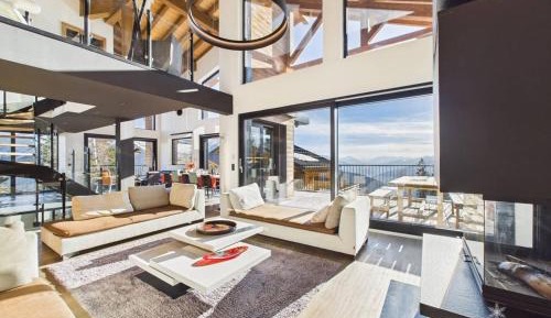 Chalet (9 Adults)