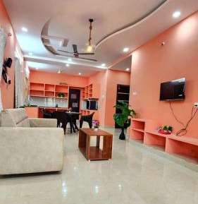 Three-Bedroom Apartment with Balcony