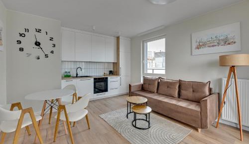 One-Bedroom Apartment with Balcony