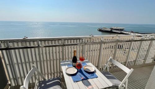 Two-Bedroom Apartment with Sea View