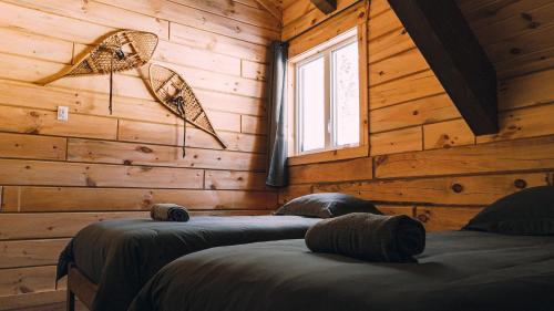 Double or Twin Room with Mountain View