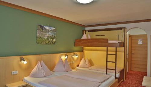 Quadruple Room with Balcony