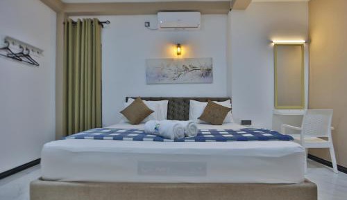 Studio Apartment with King Bed