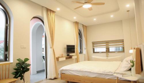 Deluxe Double Room with Bath
