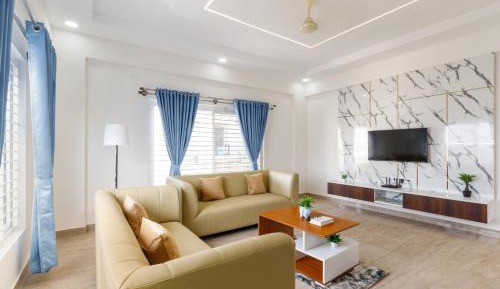 Two-Bedroom Deluxe Apartment with Balcony