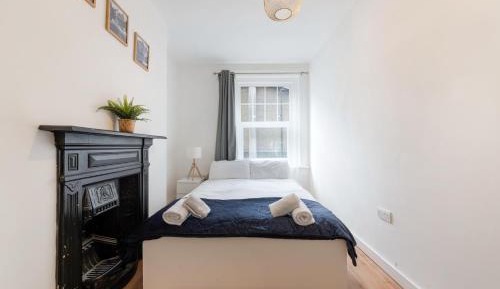 Double Room with Shared Bathroom