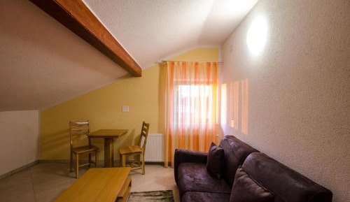 Apartment - Split Level