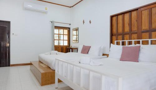 Quadruple Room with Sea View